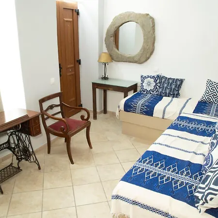 Apartamento Giacomo Tinos, Cozy Maisonette In Town