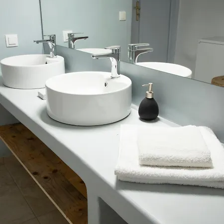 Apartman Giacomo Tinos, Cozy Maisonette In Town *